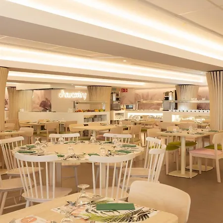 Ambassador Playa I Hotell 4*