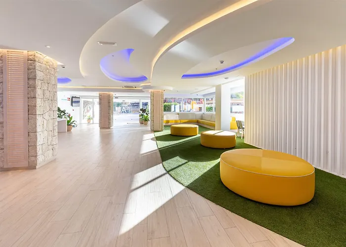 Ambassador Playa I Hotel